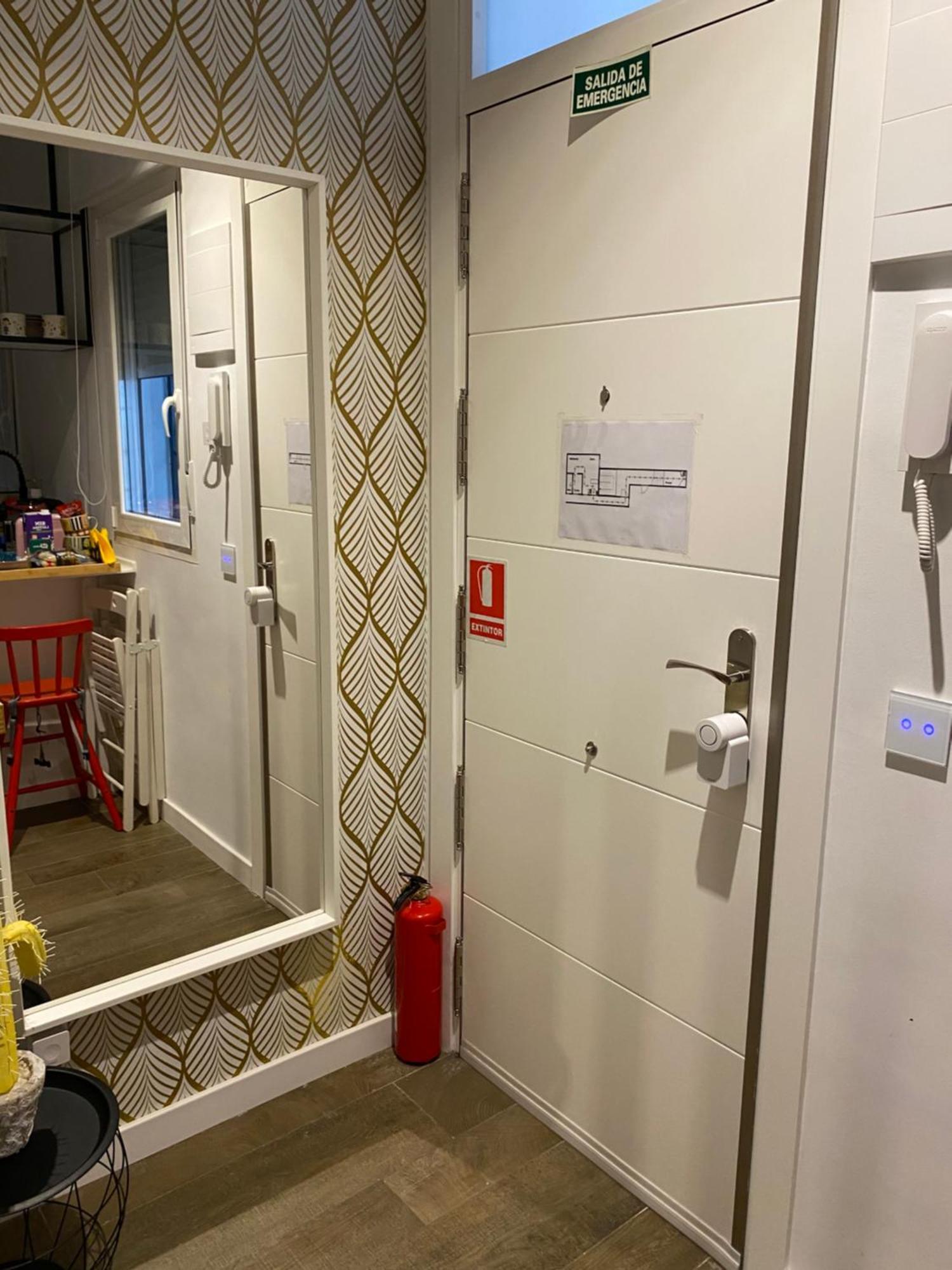 Luxury Flat City Center Full Equipe Non Touristic Madrid Esterno foto